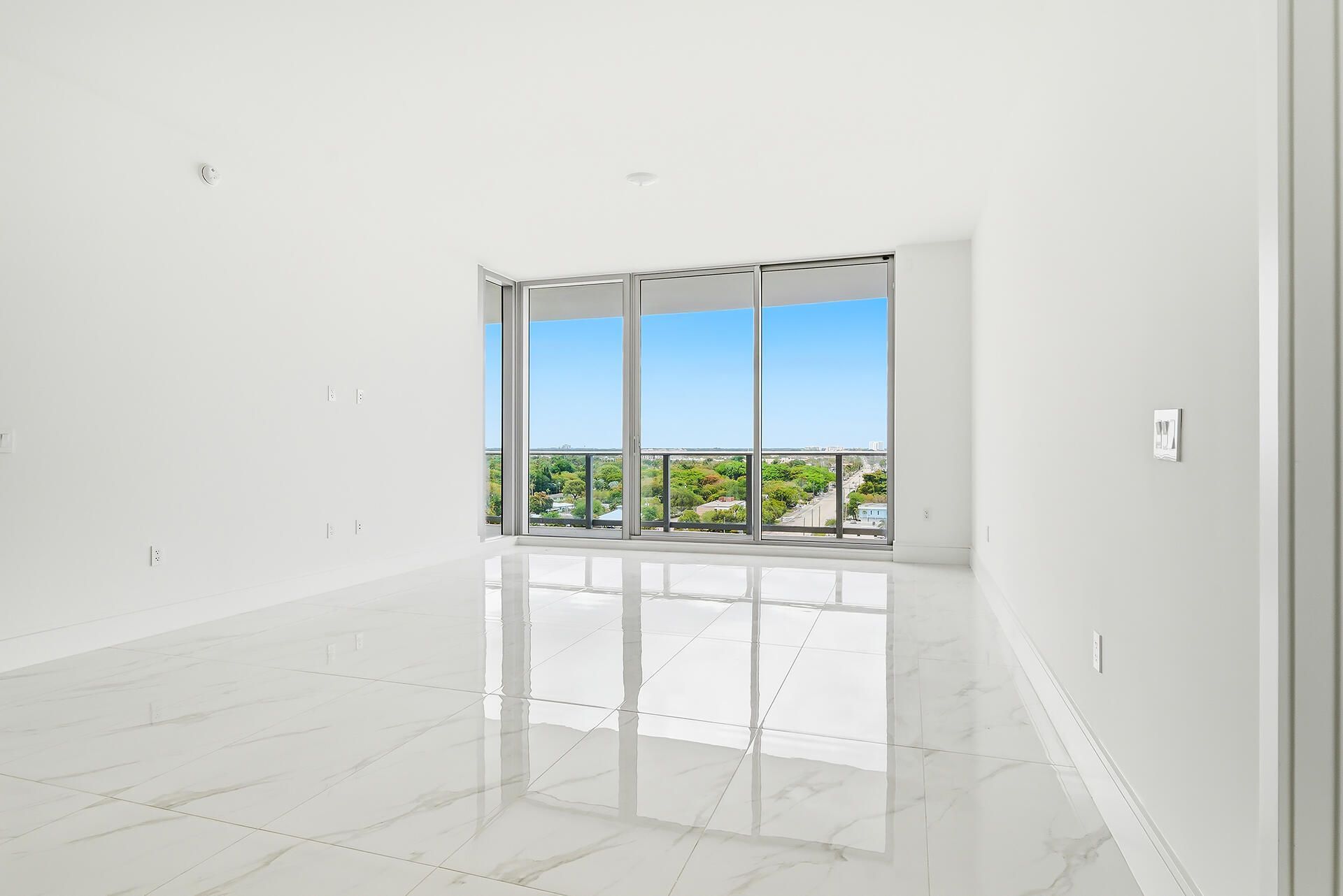 220 Lake Shore Drive, Unit 1021, Lake Park, FL 33403 Photo