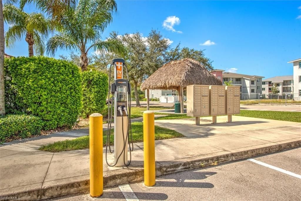 3957 Pomodoro Cir, Unit 201, Cape Coral, FL 33909 Photo