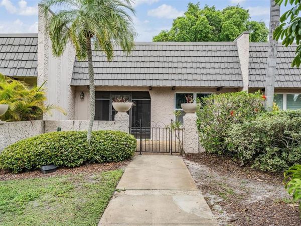 104 CORDOVA GREEN , SEMINOLE, FL 33777