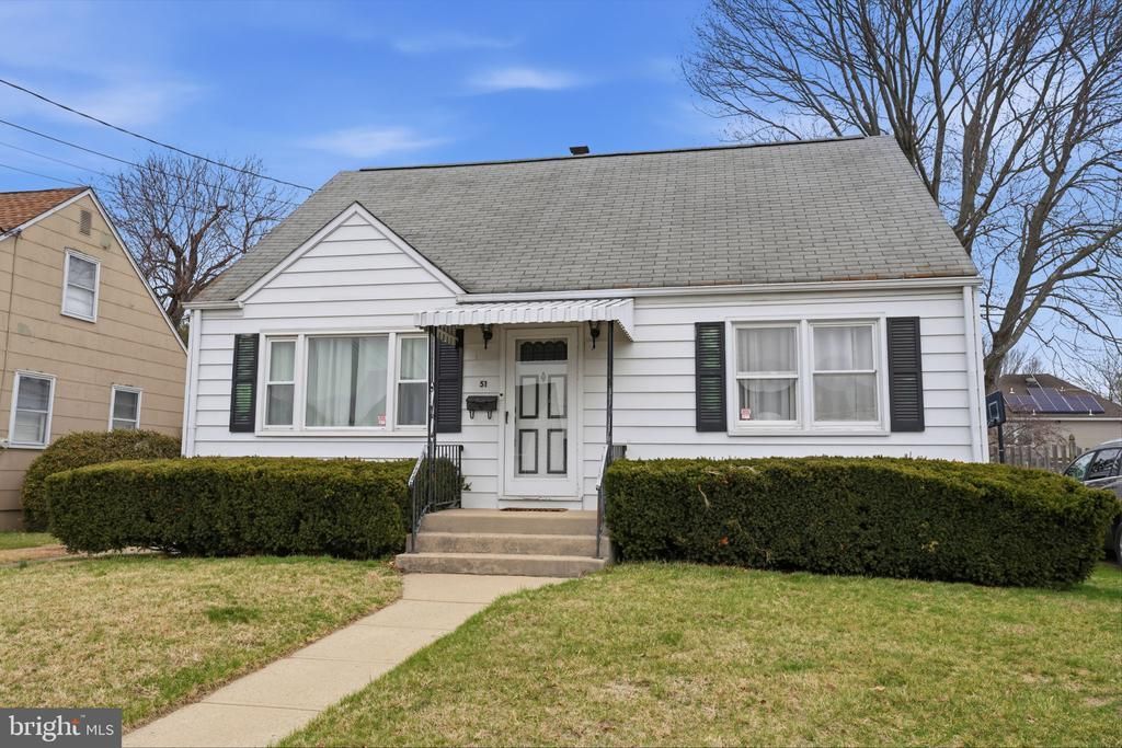 51 Unwin Drive, Hamilton, NJ 08610 Main Photo