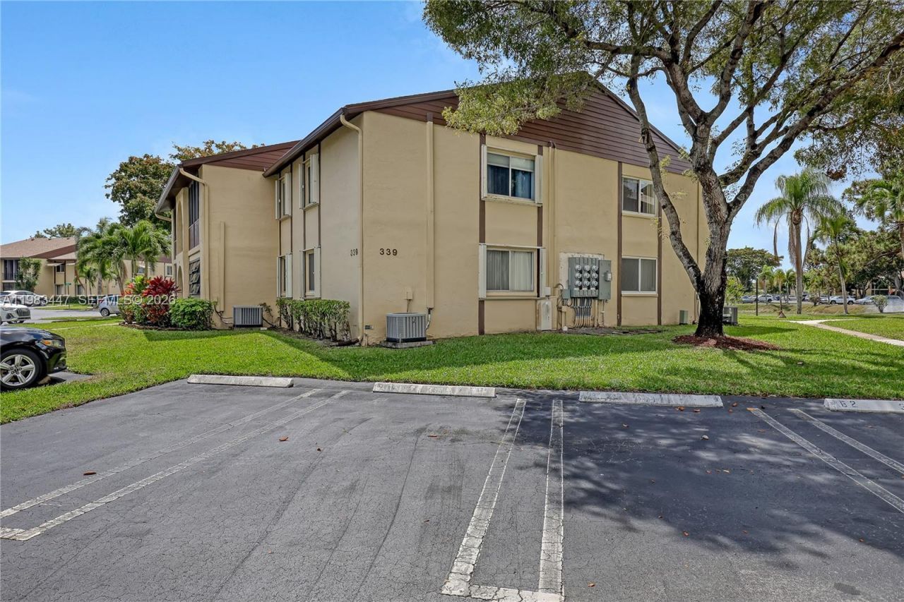 Please Call For Address, Unit D-1, Greenacres, FL 33463 Photo