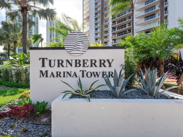 19500 Turnberry Way , Unit 15E, Aventura, FL 33180