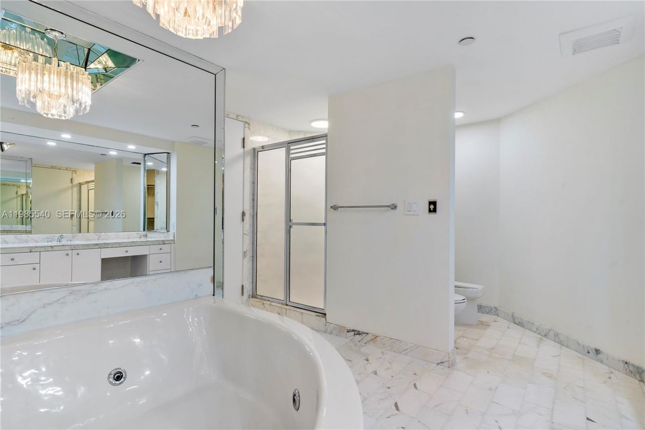 19500 Turnberry Way, Unit 15E, Aventura, FL 33180 Photo