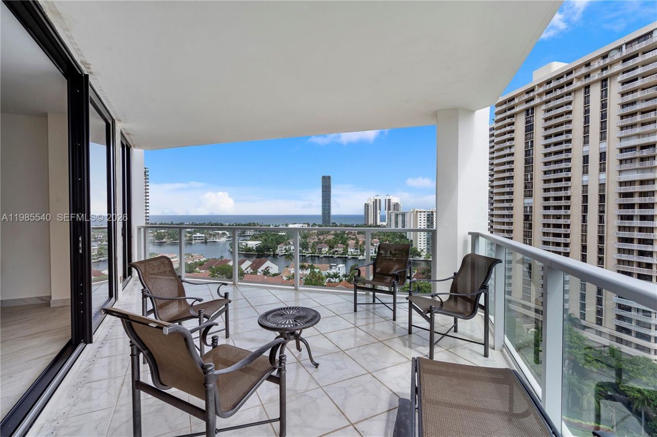 19500 Turnberry Way, Unit 15E, Aventura, FL 33180 Photo
