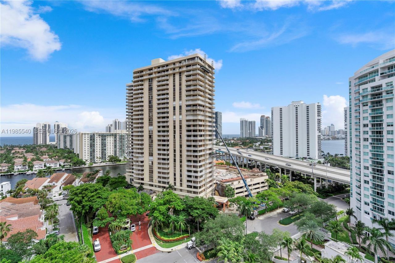 19500 Turnberry Way , Unit 15E, Aventura, FL 33180 Photo