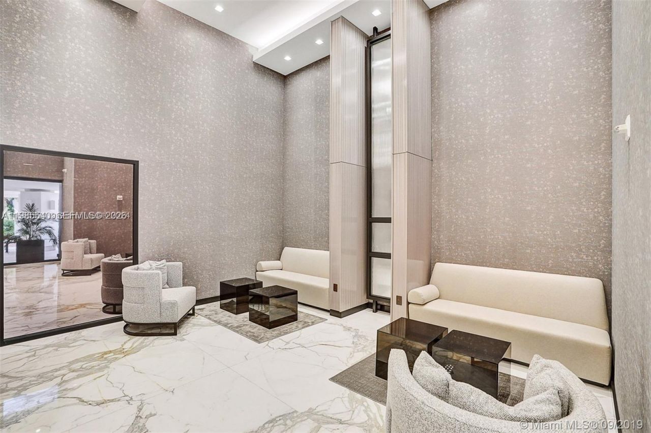 19500 Turnberry Way , Unit 15E, Aventura, FL 33180 Photo