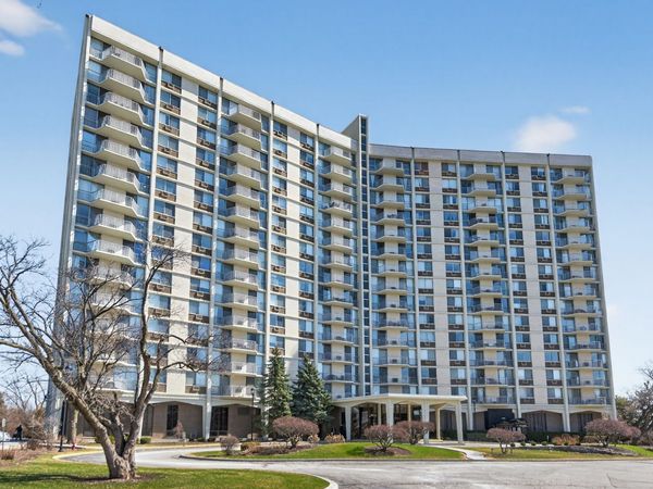 40 N Tower Road , Unit 9K, Oak Brook, IL 60523