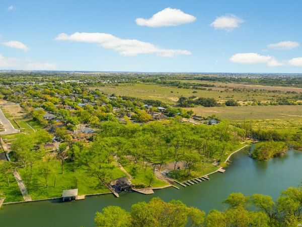 965 Rio Verde, New Braunfels, TX 78130