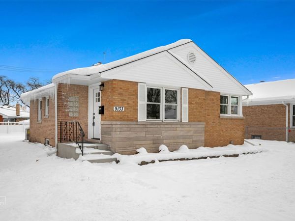 9133 Oak Park Avenue , Morton Grove, IL 60053