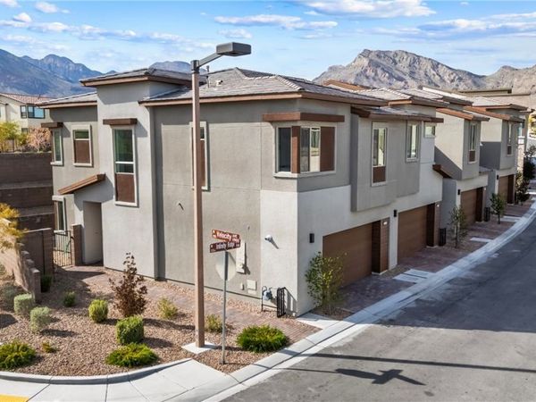 633 Infinity Ridge Street , Las Vegas, NV 89138