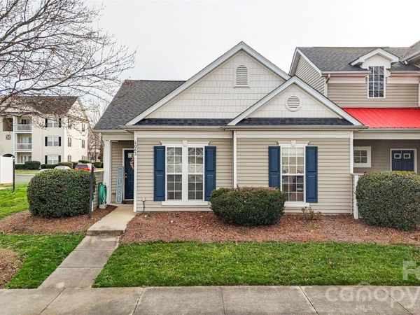 4063 Center Place Drive , Harrisburg, NC 28075