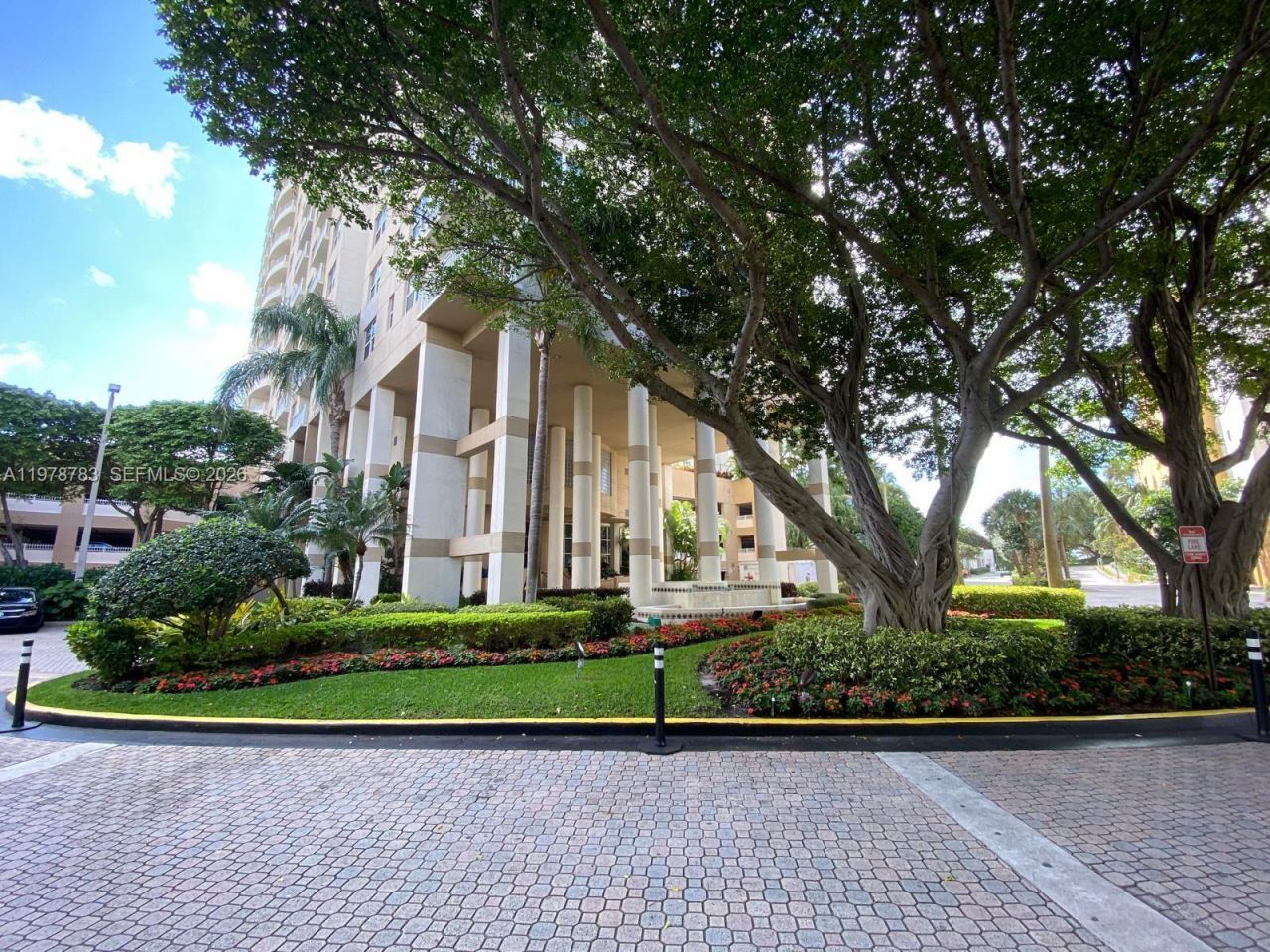 770 Claughton Island Dr, Unit 1011, Miami, FL 33131 Photo