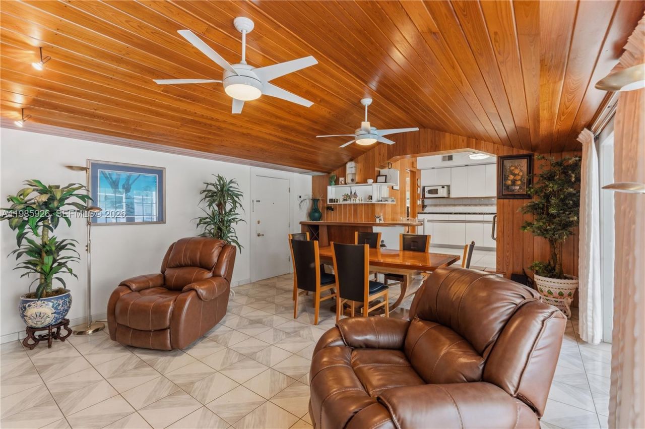 6420 SW 81st St, Miami, FL 33143 Photo