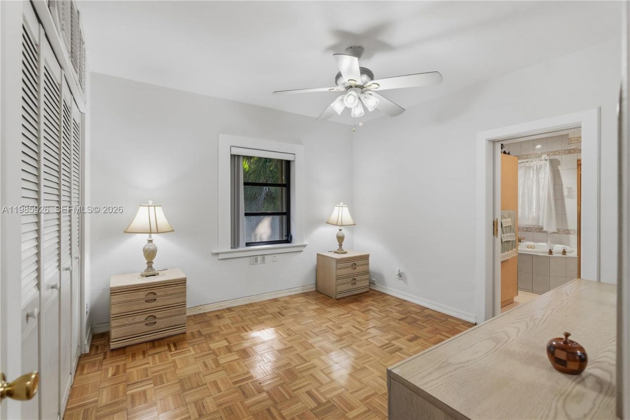 6420 SW 81st St, Miami, FL 33143 Photo