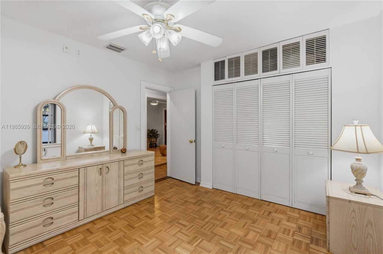 6420 SW 81st St, Miami, FL 33143 Photo