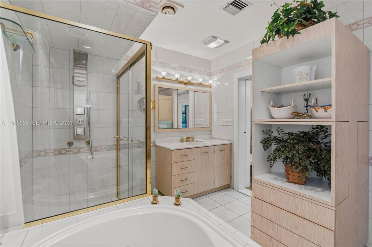 6420 SW 81st St, Miami, FL 33143 Photo