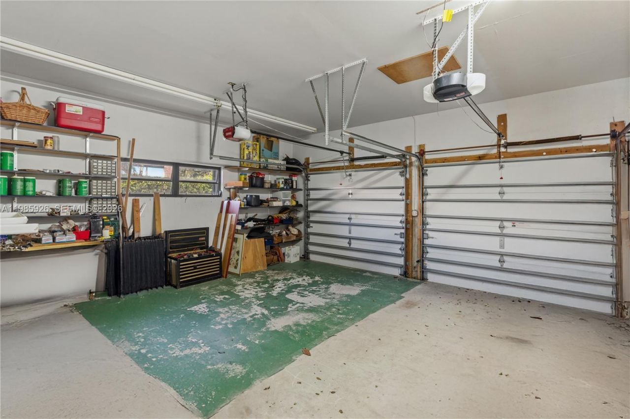 6420 SW 81st St, Miami, FL 33143 Photo