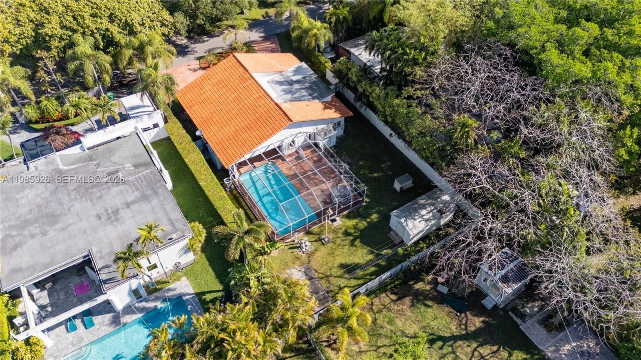 6420 SW 81st St, Miami, FL 33143 Photo