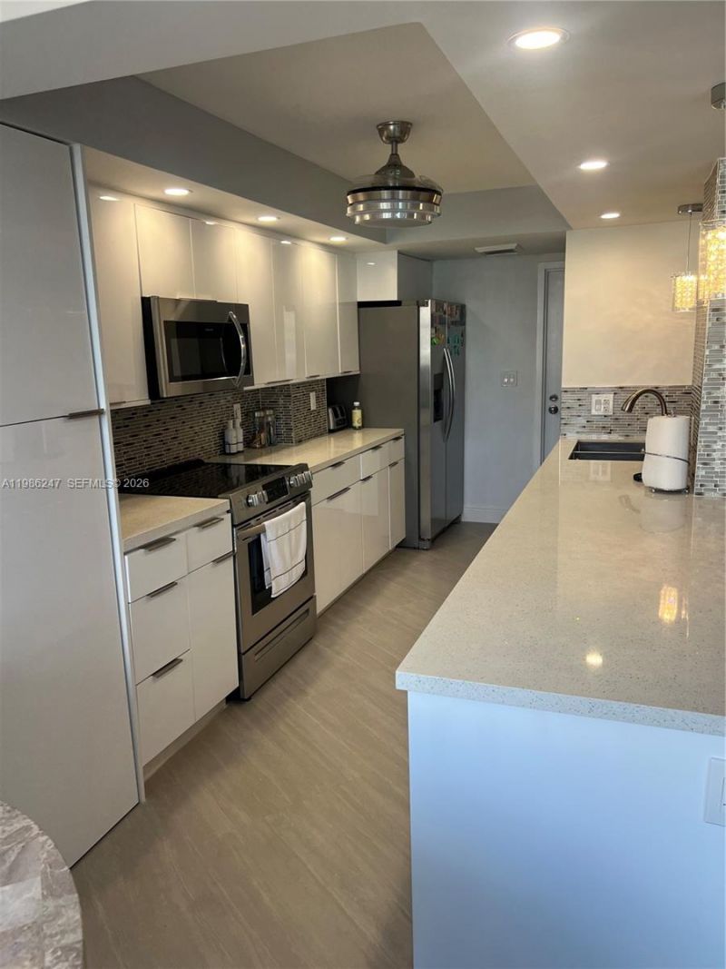 100 Golden Isles Dr, Unit 205, Hallandale Beach, FL 33009 Photo