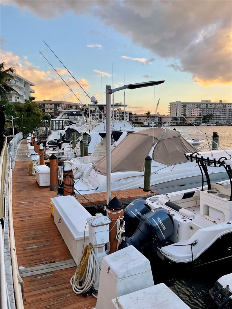 100 Golden Isles Dr, Unit 205, Hallandale Beach, FL 33009 Photo