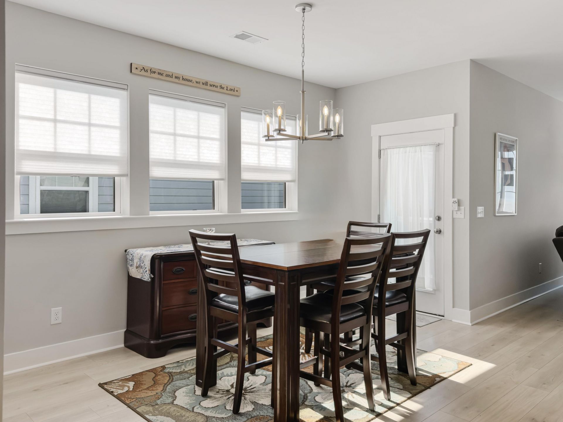 108 Wheelwright Street Photo 17