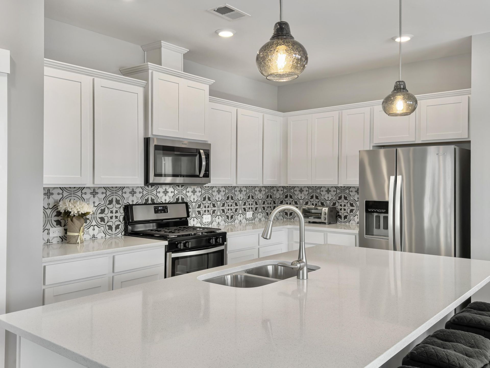 108 Wheelwright Street Photo 23