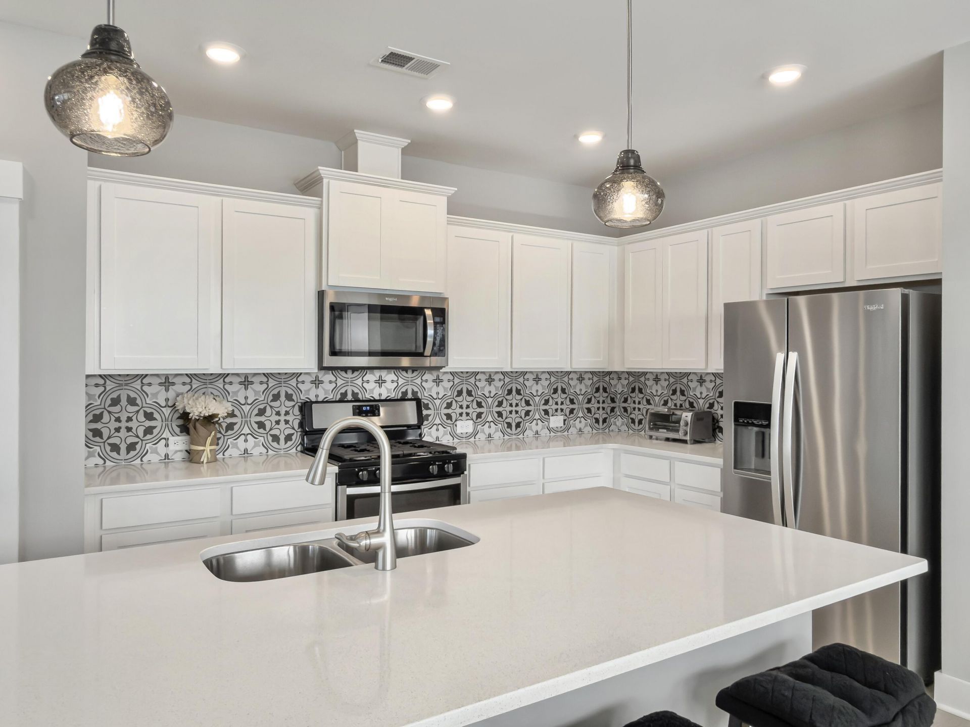 108 Wheelwright Street Photo 31