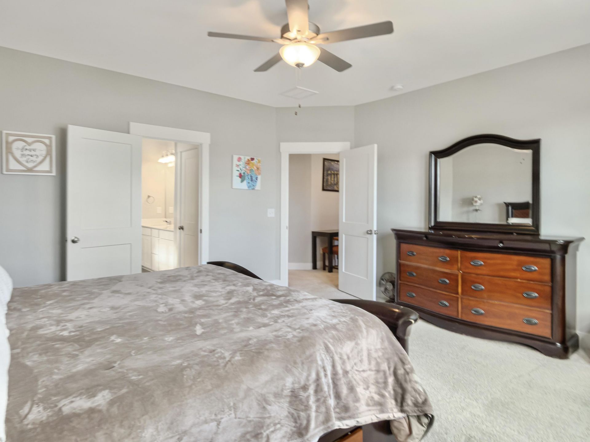 108 Wheelwright Street Photo 37