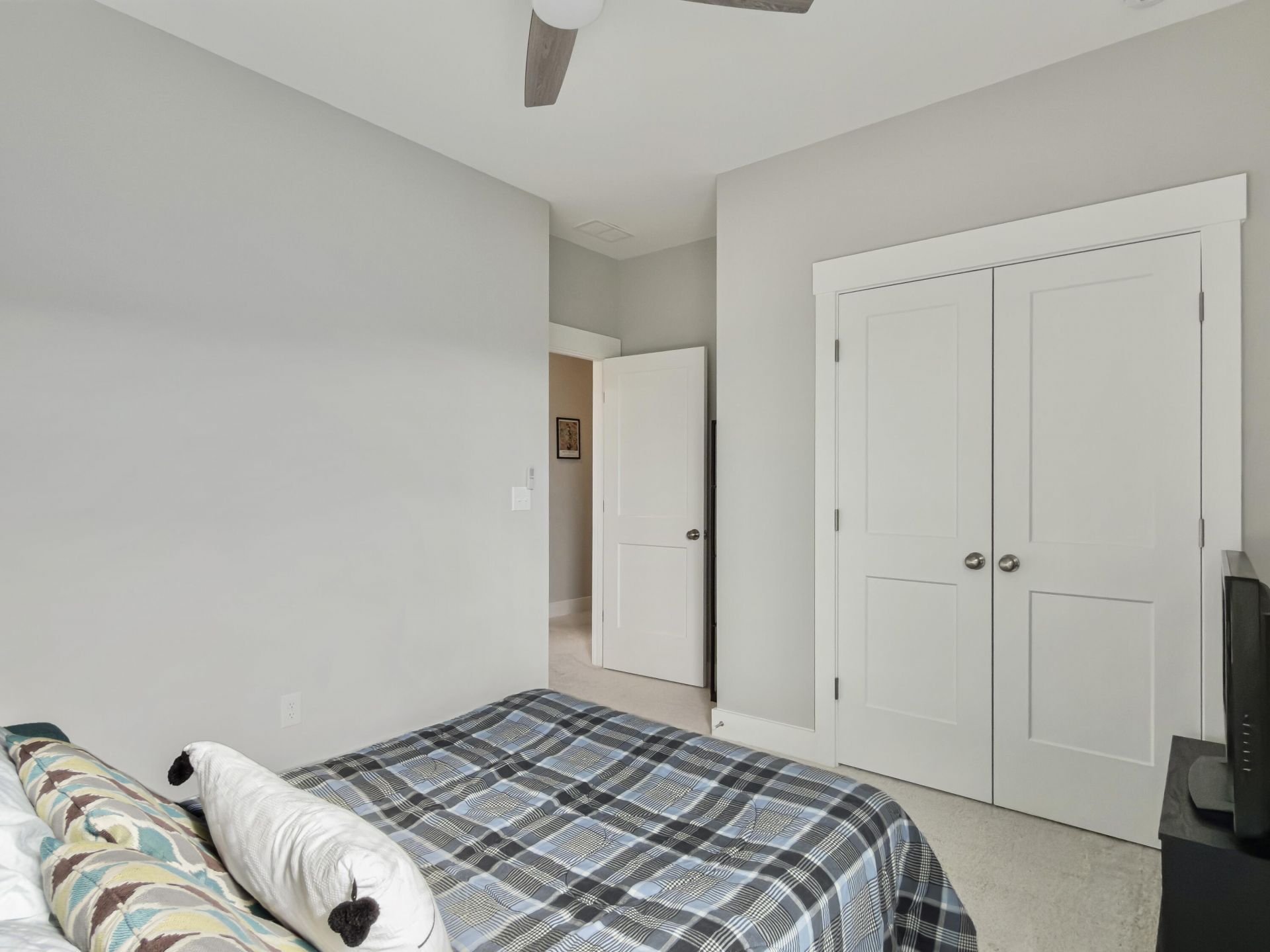 108 Wheelwright Street Photo 50
