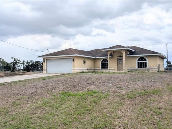 3017 S Balsam CIR, LABELLE, FL 33935