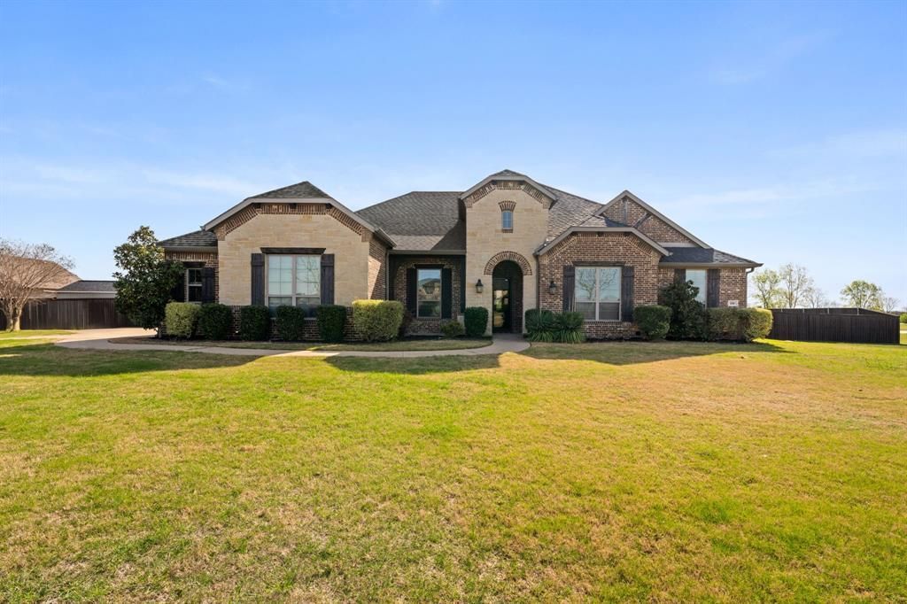 100 Brookview Court, Waxahachie, TX 75165 Main Photo