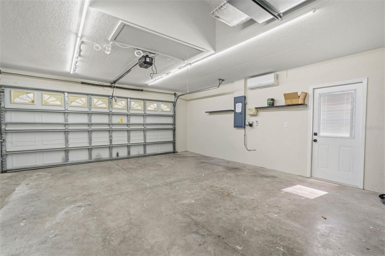 10185 Sleepy Willow Court , Spring Hill, FL 34608 Photo