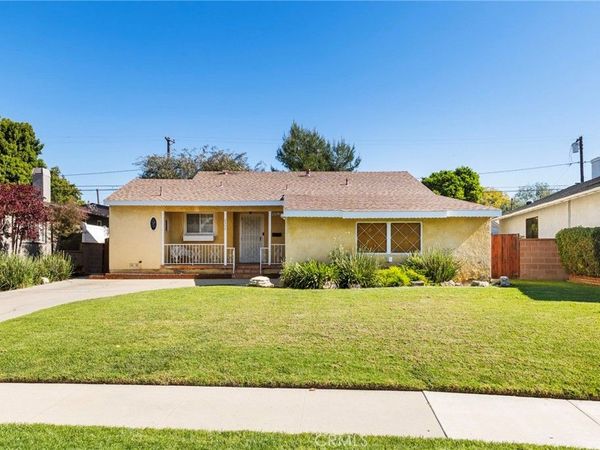 2334 Iroquois Avenue, Long Beach, CA 90815