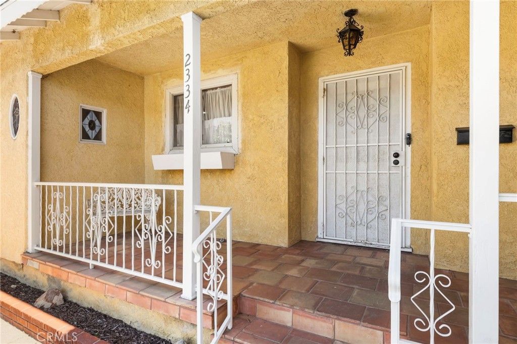 2334 Iroquois Avenue, Long Beach, CA 90815 Main Photo