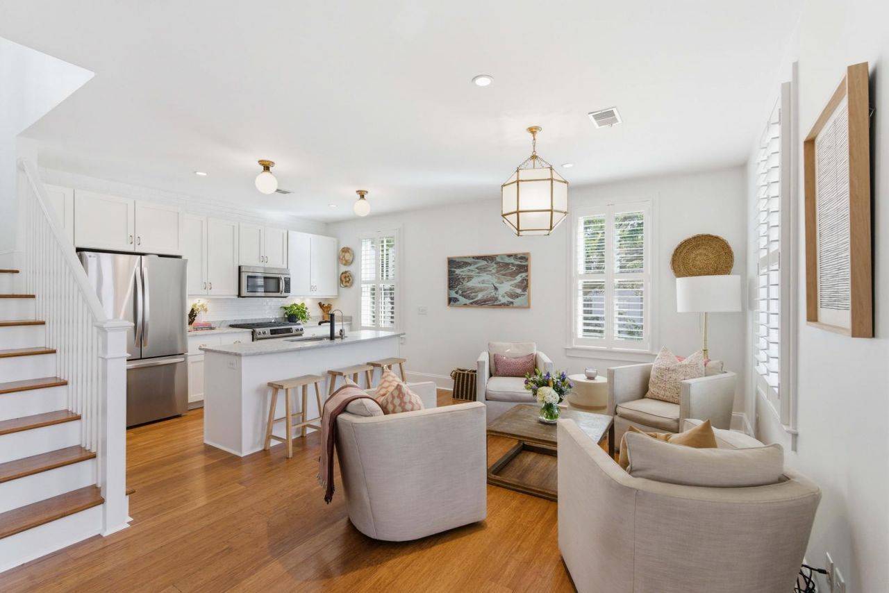 3 Dereef Court Photo 2