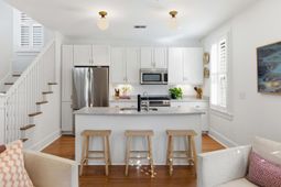 3 Dereef Court photo 4