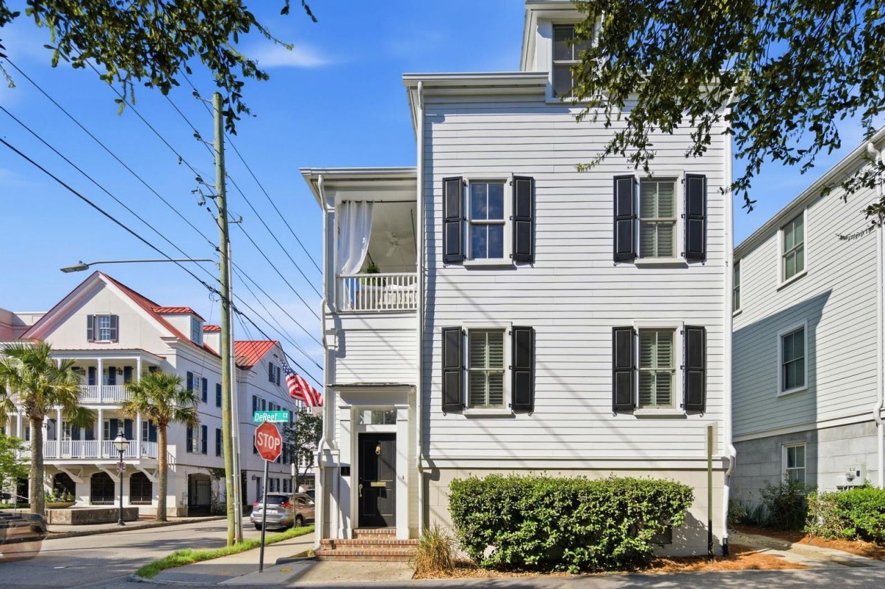 3 Dereef Court Photo 40