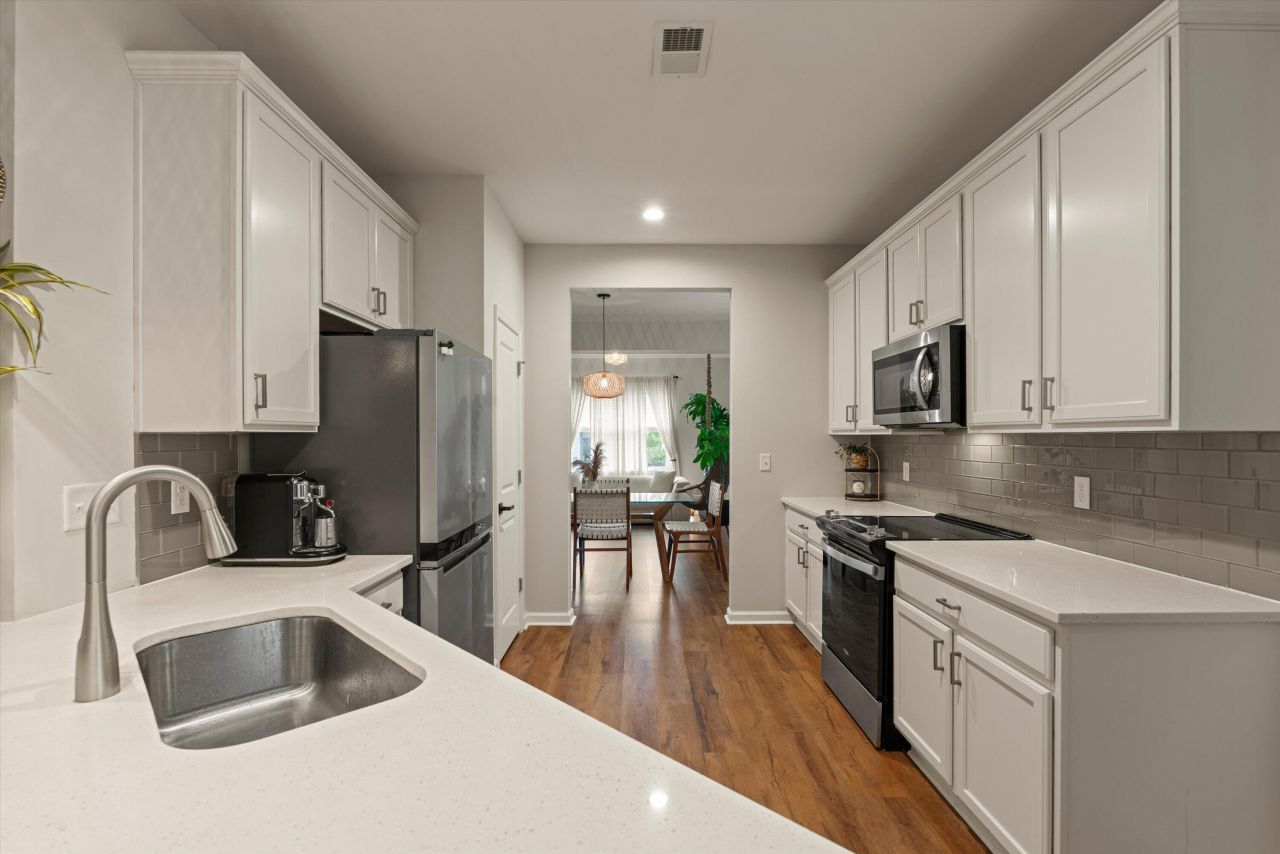 2952 Needlegrass Drive Photo 11