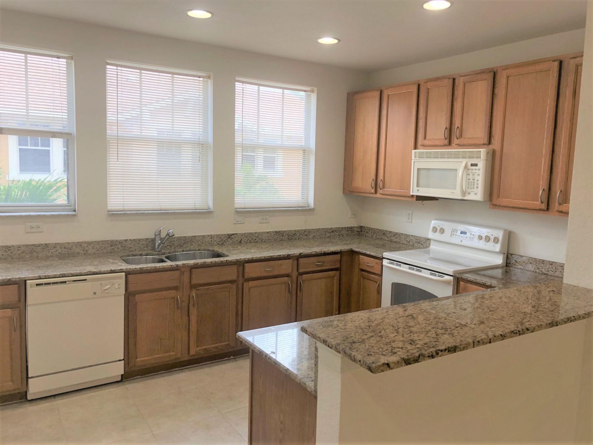 883 Millbrae Court, Unit 5, West Palm Beach, FL 33401 Photo