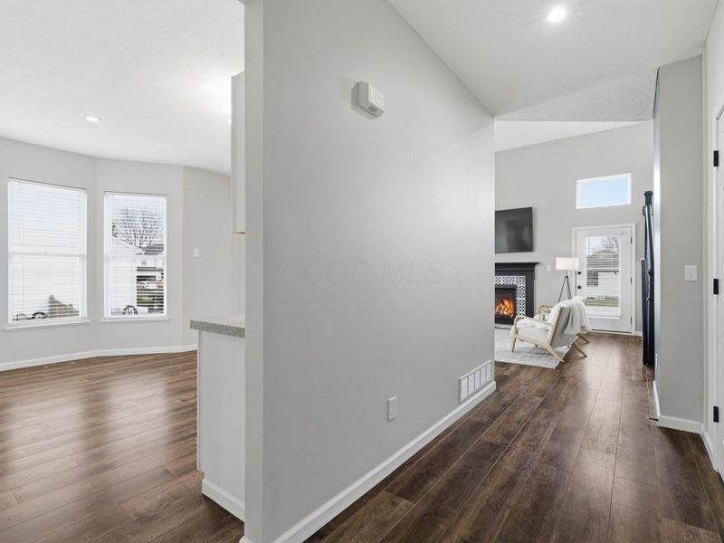 1045 Willow Creek Court, Plain City, OH 43064 Photo 9