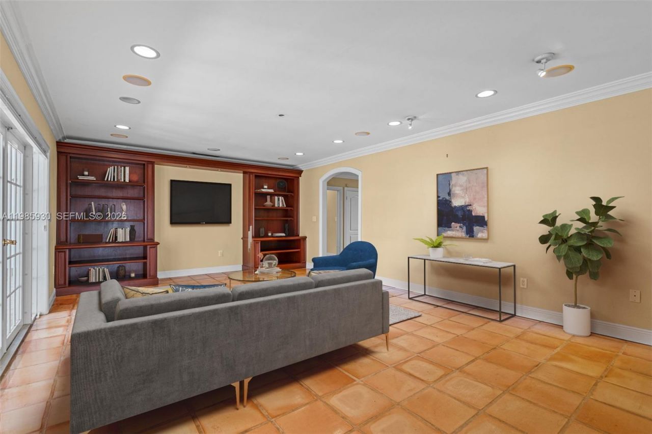 13276 SW 58th Ct, Pinecrest, FL 33156 Photo