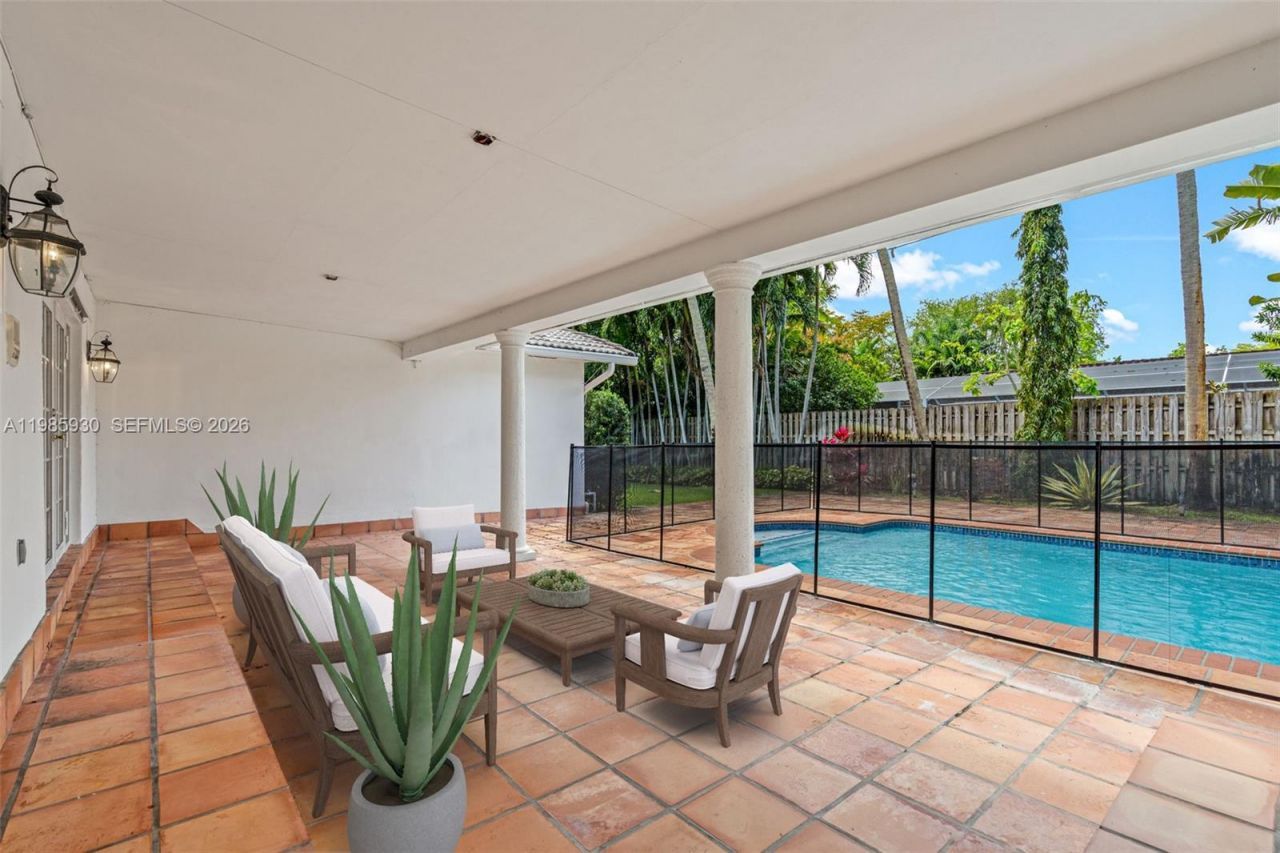 13276 SW 58th Ct, Pinecrest, FL 33156 Photo