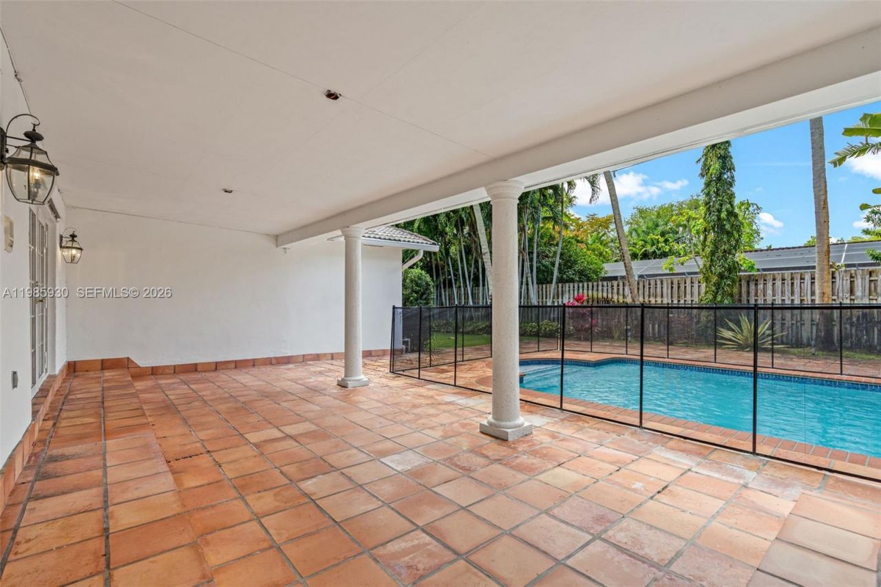 13276 SW 58th Ct, Pinecrest, FL 33156 Photo