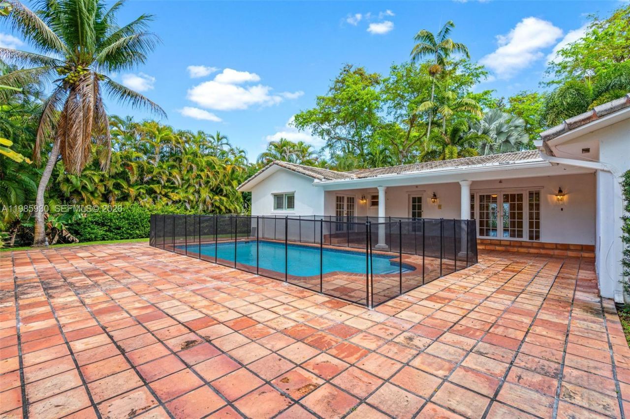 13276 SW 58th Ct, Pinecrest, FL 33156 Photo