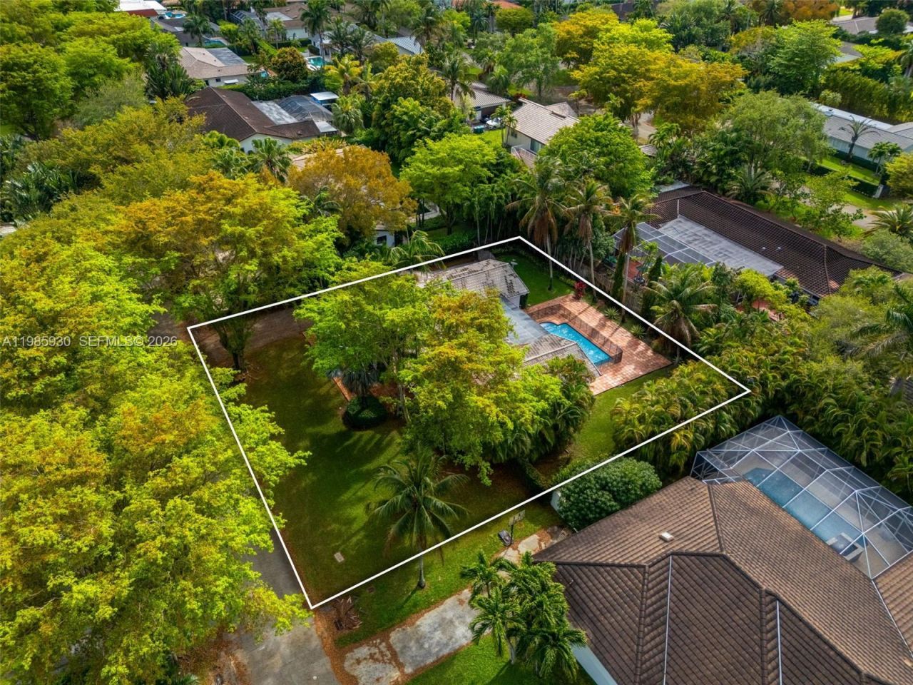 13276 SW 58th Ct, Pinecrest, FL 33156 Photo