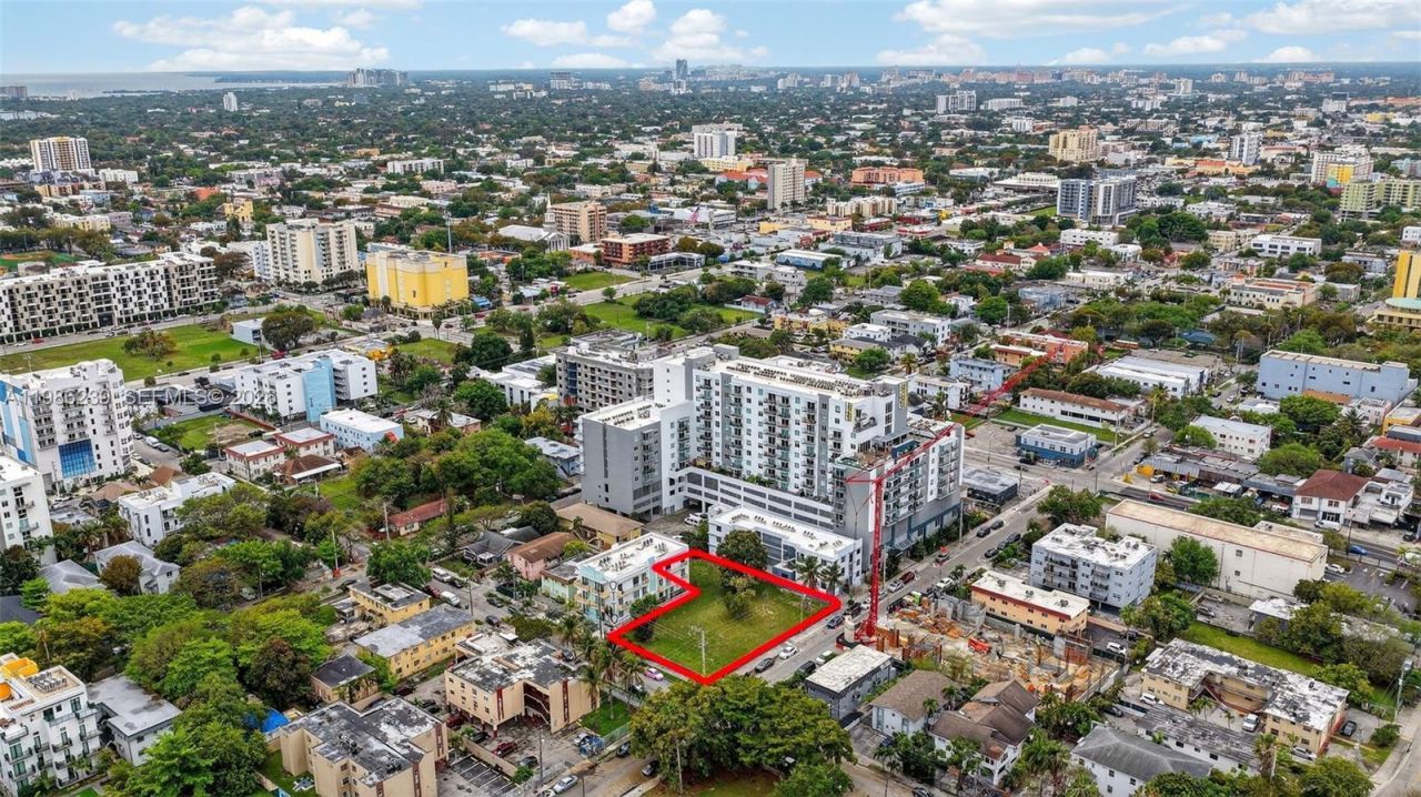 244 NW 7th Ave, Miami, FL 33128 Photo