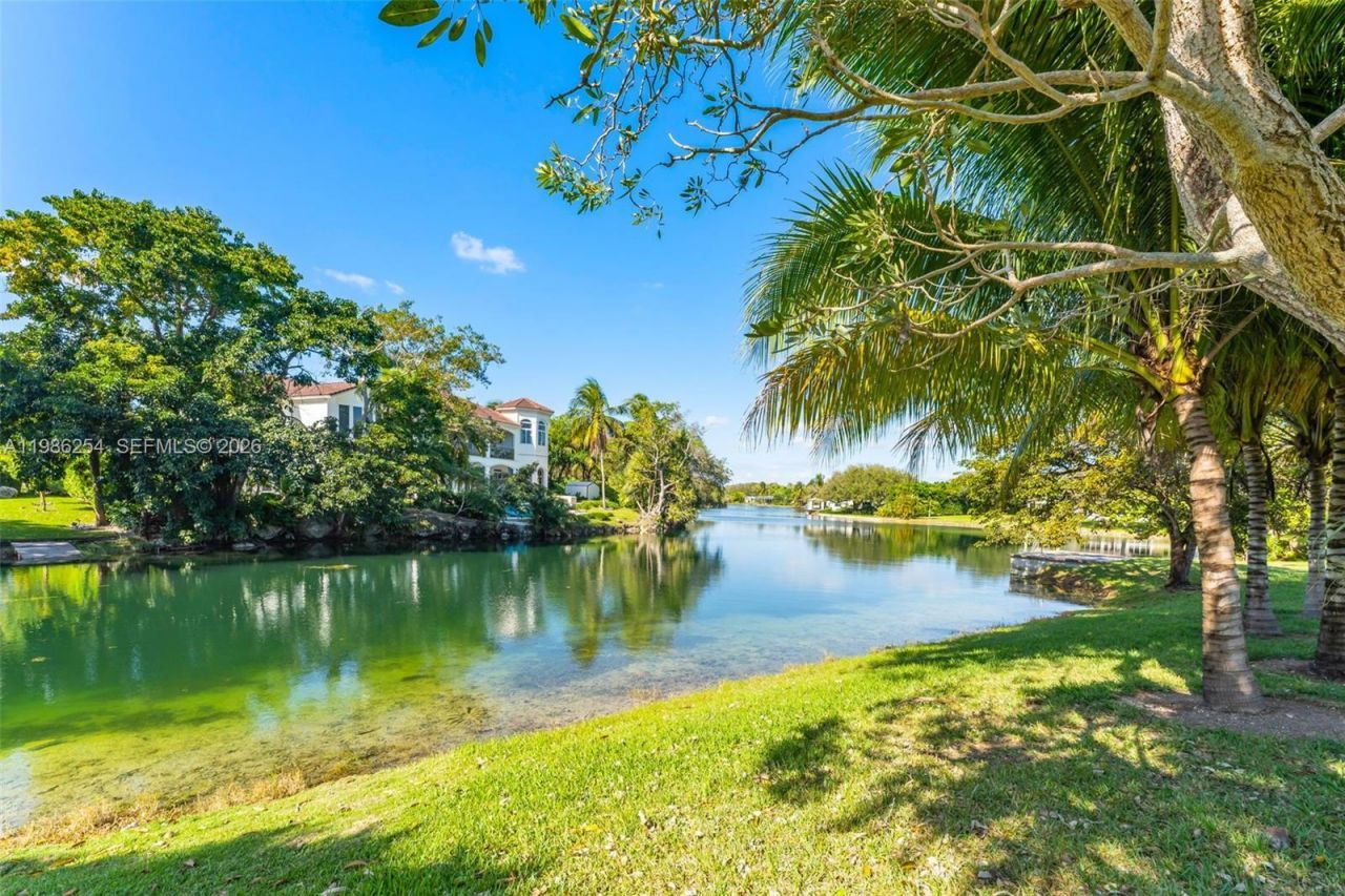 12950 SW 67th Ave , Pinecrest, FL 33156 Photo