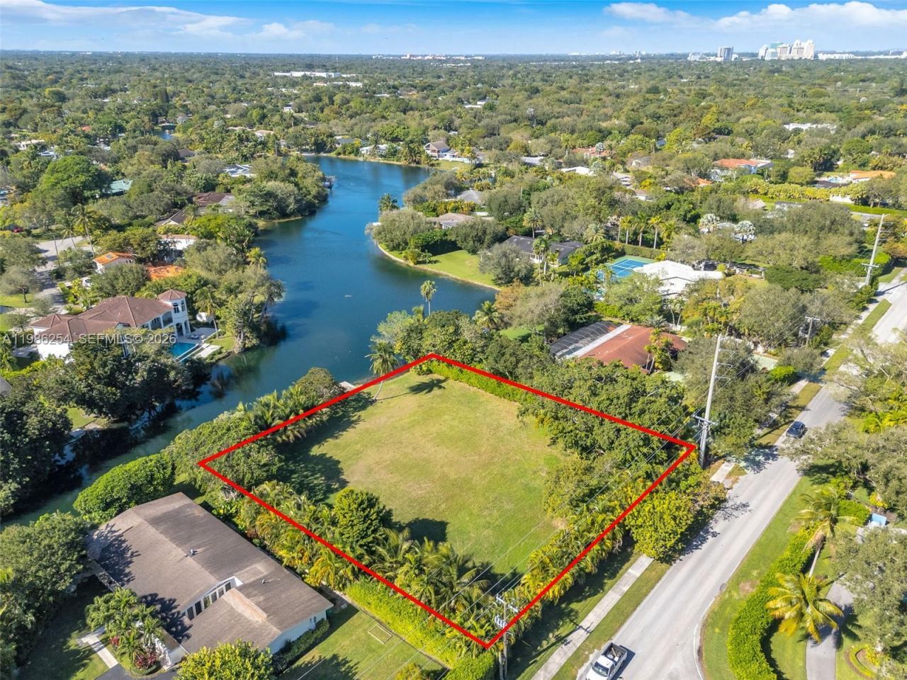 12950 SW 67th Ave, Pinecrest, FL 33156 Photo