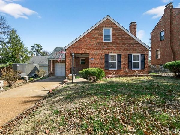 4520 Overbrook Drive, Pasadena Hills, MO 63121
