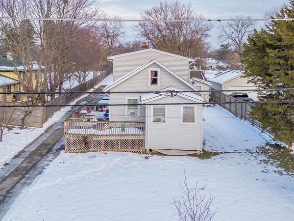 513 N Park Street , Westmont, IL 60559